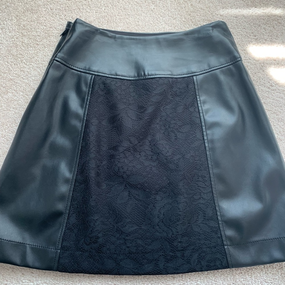 Bebe leather skirt